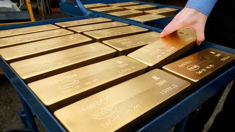 Gold prices tumbled more than % to their lowest level in nearly three years, putting the precious metal on course for its biggest quarterly plunge on record.