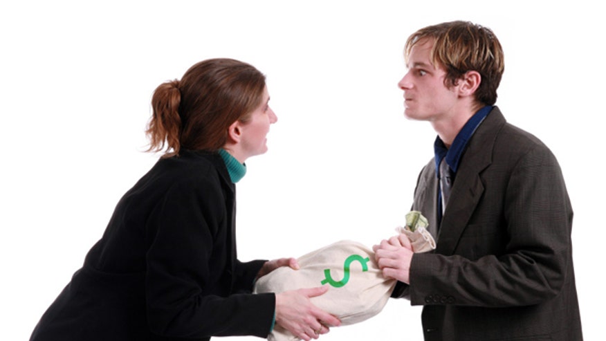 Menikah Muda, Siapkah Kamu? (2) couple fight money