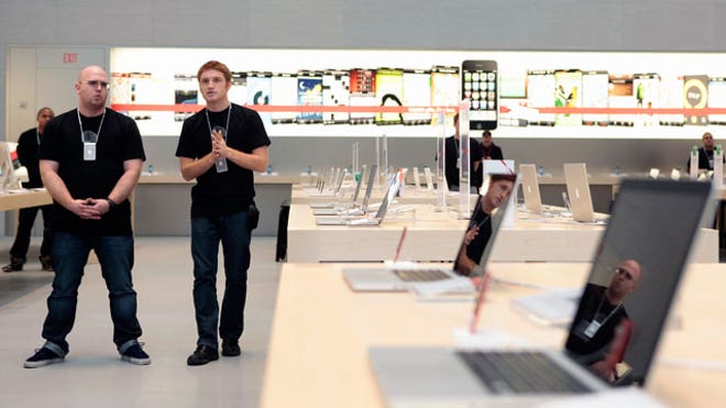 Apple-Store-New-York-City-Inside