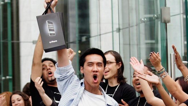Apple-iPhone-Gadget-Customer-Excited