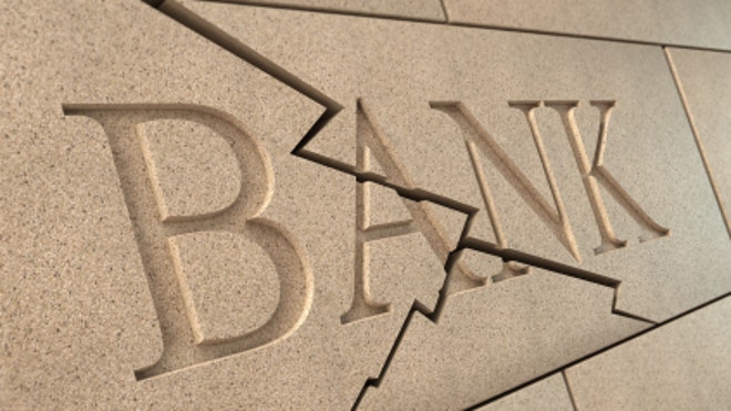 Bank-Sign-Cracked