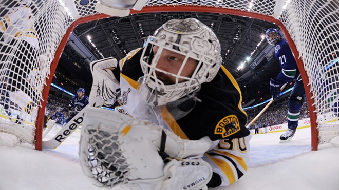 Boston-Bruins-Goalie