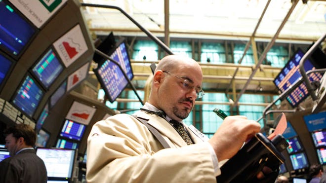 NYSE-Trader-018-Working-Tablet