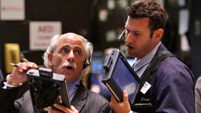 NYSE-Trader-036-Talking