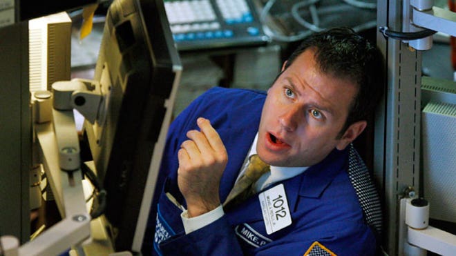 NYSE-Trader-048-Looking-Up-Intently
