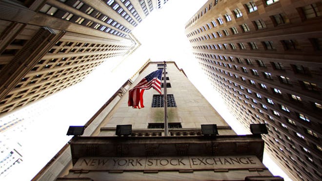 New-York-Stock-Exchange-Building-Looking-Up12