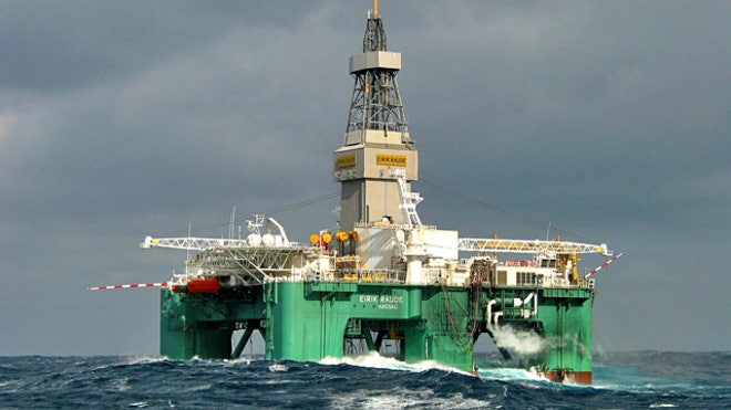 Oil-Rig-Ocean-Water-Energy
