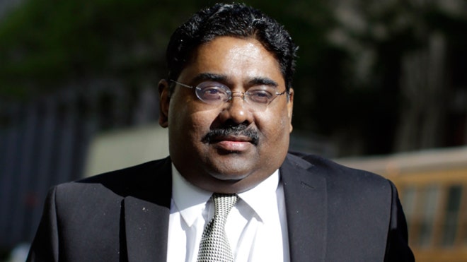 Raj Rajaratnam Arrives at Court