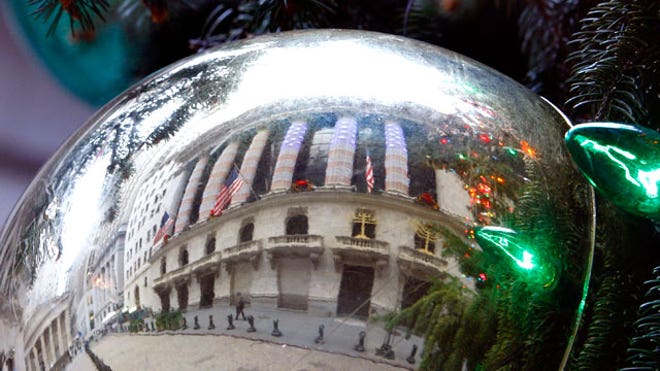 Reflection-of-NYSE-on-Christmas-Ornament