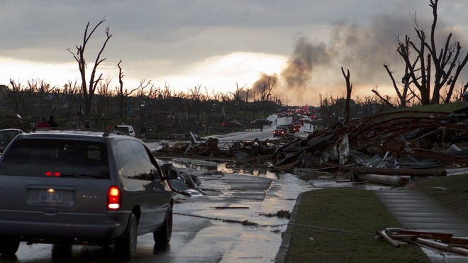 TornadoStreetDestruction