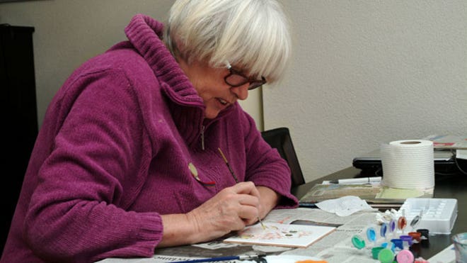 elderly-woman-painting