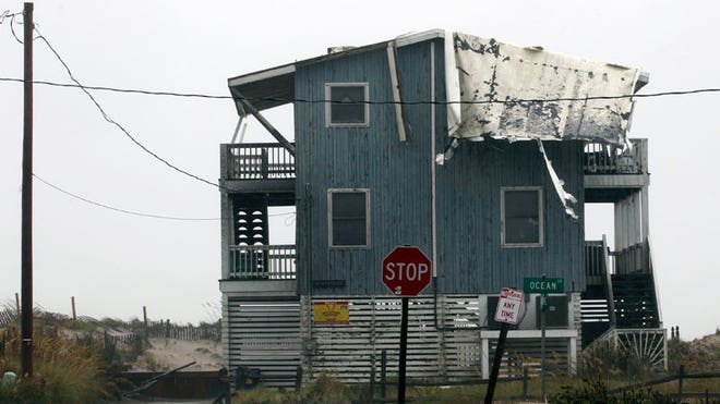 hurricane-irene-roof-destroyed2
