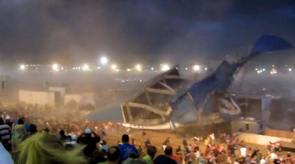 Lawyers for people hurt in Indiana stage collapse reach settlement with