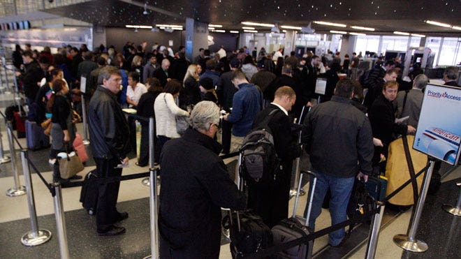 Air Travelers Should Expet Major Delays as Control Tower Furloughs Kick In