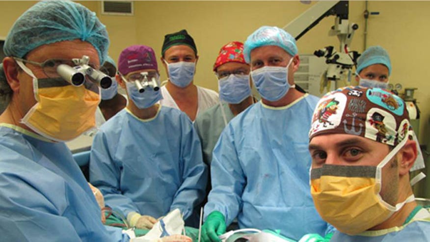 660_penile_transplant_doctors.jpg