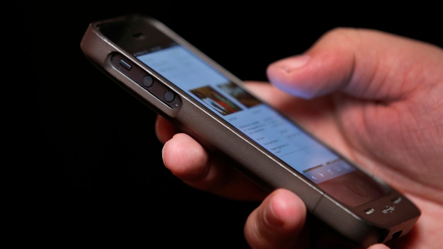 phoneappuser1.jpg