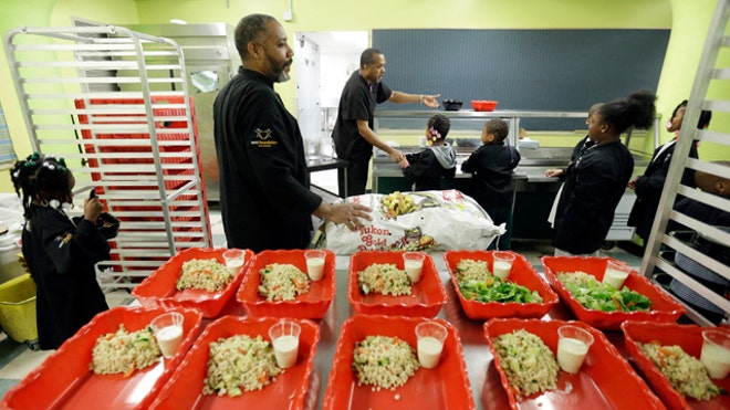 FamilyStyleSchoolLunches.JPG