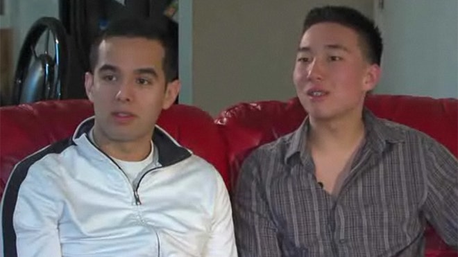 GayCoupleKickedOutofMall.jpg