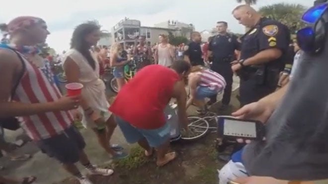 'Star-Spangled Banner' performance lands rocker in police trouble - Fox News