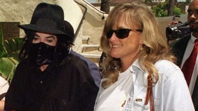 Jackson_Debbie_Rowe_640.jpg