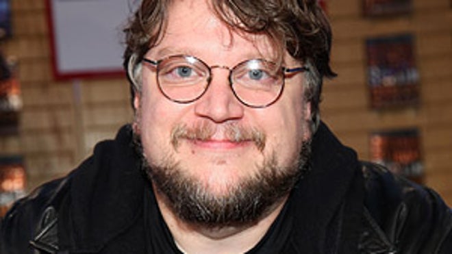 100531deltoro1