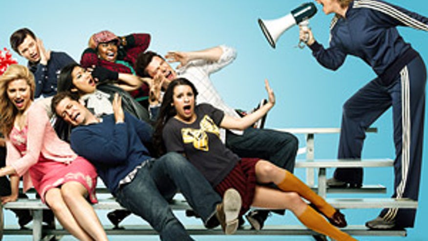 100831mag-glee1