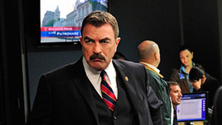 101022mag-TomSelleck1