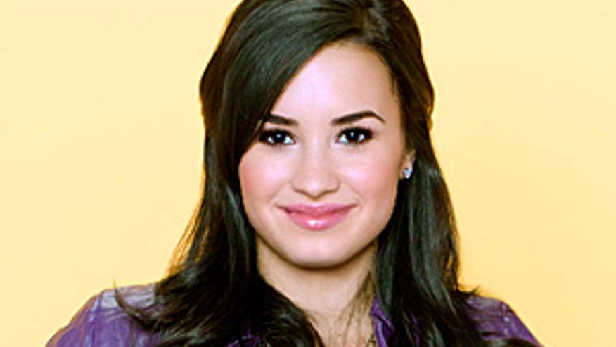 101113demilovato1