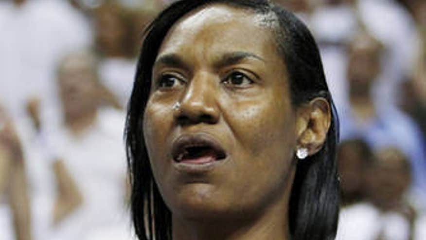 LeBron James' mom is a cougar? | Fox News