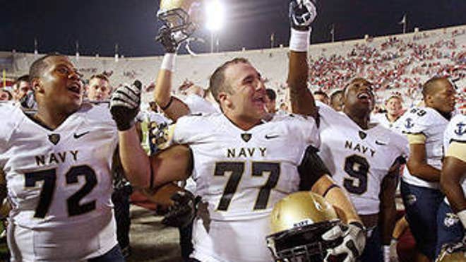 10012013-CFB-Navy-Midshipmen-Bernard-Sarra-Celebrates-PI-CH_20131002023201637_335_220