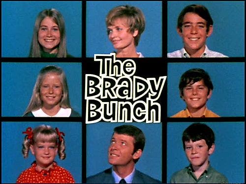 ‘Brady Bunch’ cast reunites: Greg, Cindy and Peter return to Kings Island