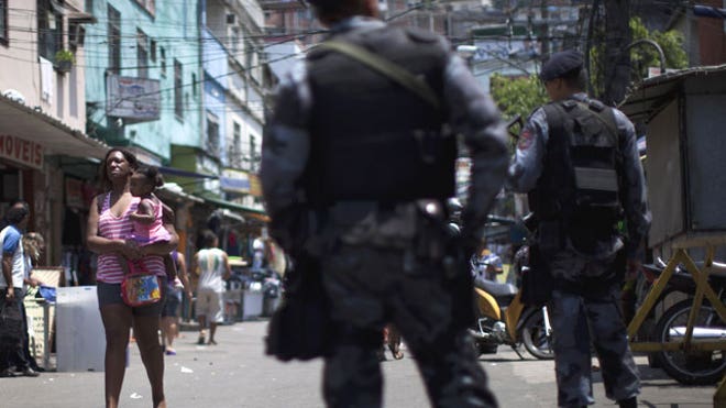 Brazil Police Invade Rios Biggest Slum To Drive Out Drug Gangs Fox News