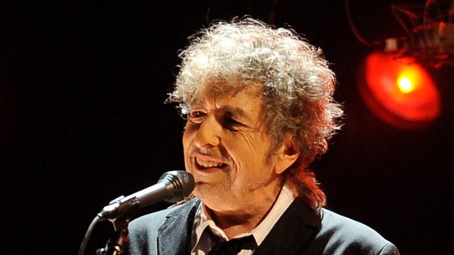 TV-Dylan~s Guitar_Lync(1).jpg