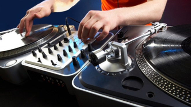 DJ Turntables