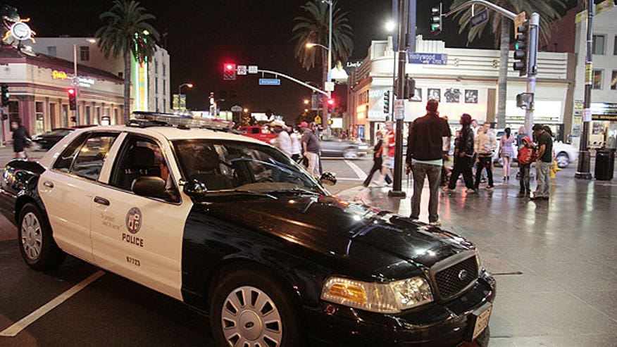 072811_hollywoodinternal