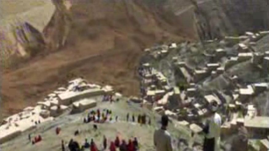 Afghanistan Landslide_Leff.jpg