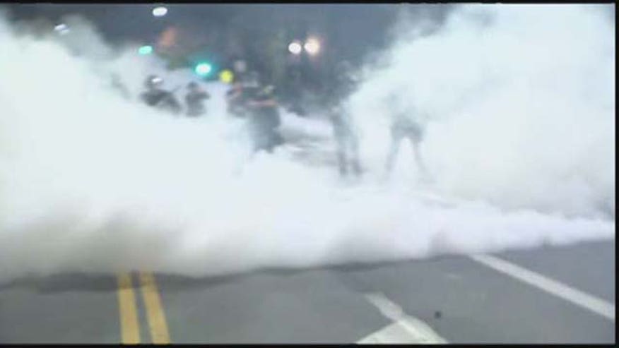 Two police officers injured as Berkeley protest turns violent Berkeleyprotest640360