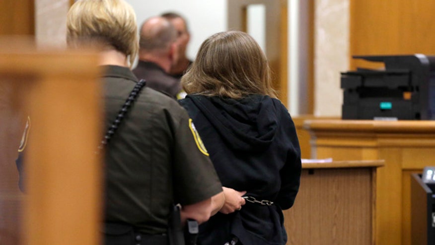 Judge rules Wisconsin teens in 'Slender Man' stabbing case to be tried as adults Girls%20Stabbing%20Plot_Cham(1)6403600811