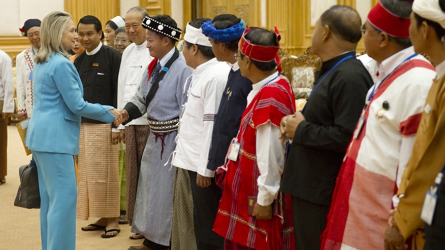 clinton_burma_120111.jpg