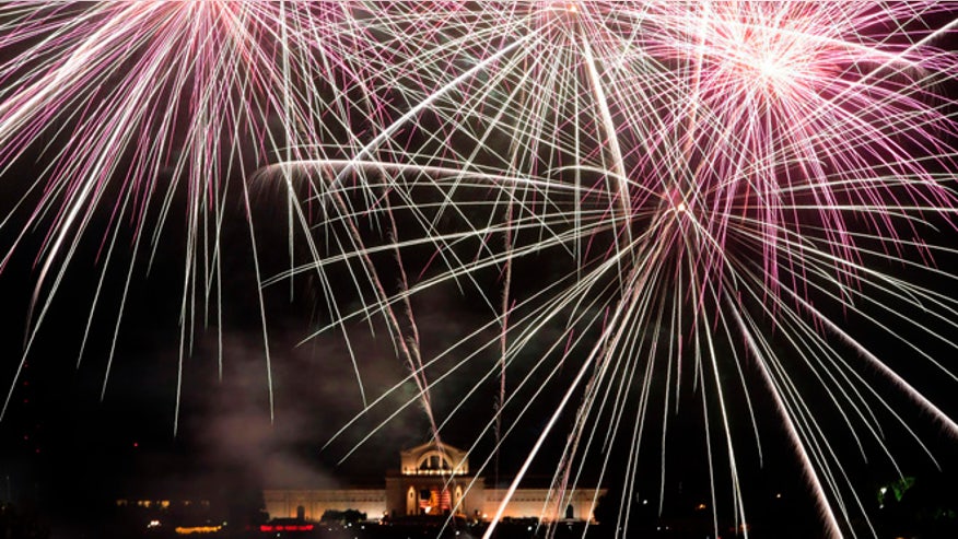 fireworks-cropped-internal.jpg