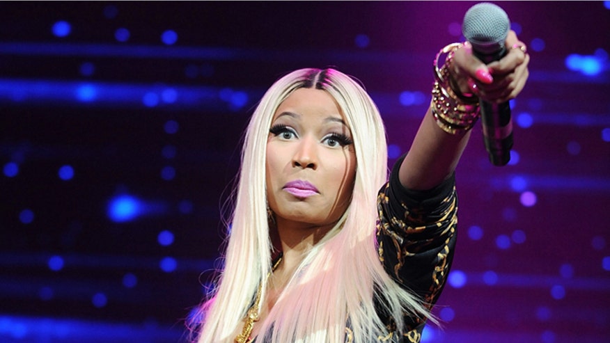 nicki-minaj-wigs-internal.jpg