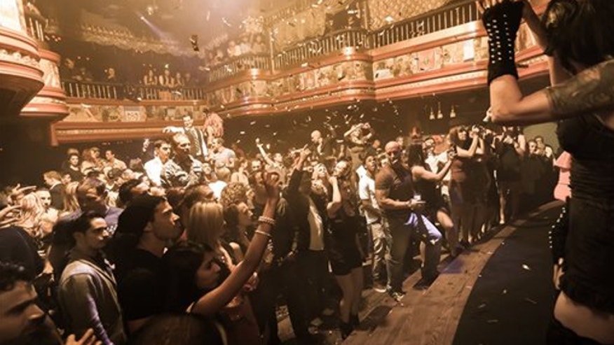 vegasclubclosed.jpg