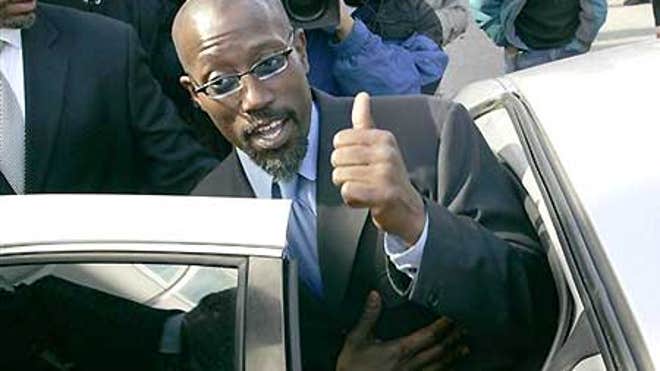 1_21_snipes_wesley_120806.jpg