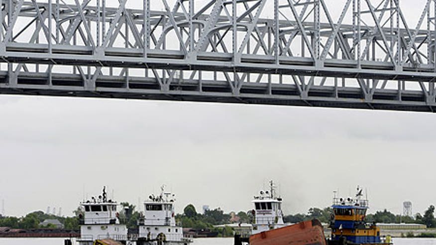 0_21_072308_barge.jpg