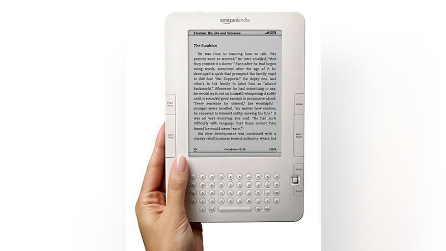 0_21_kindle_2_hand.jpg