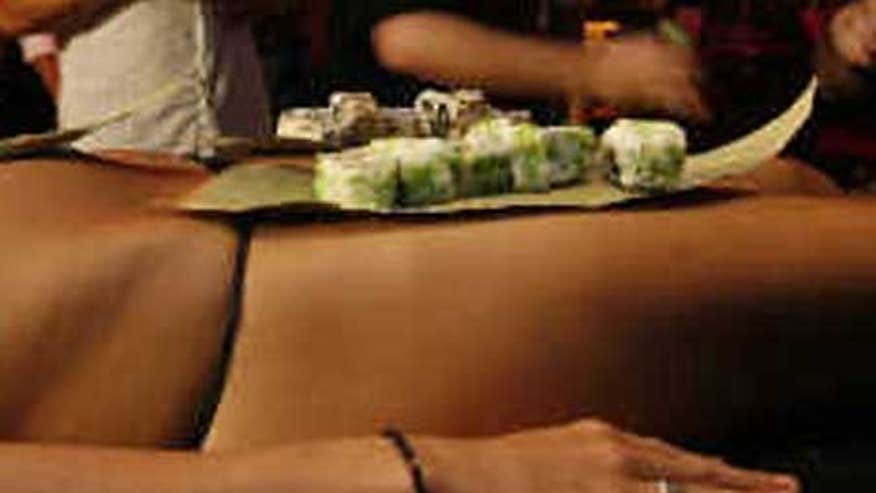 0_21_sushi_naked.jpg