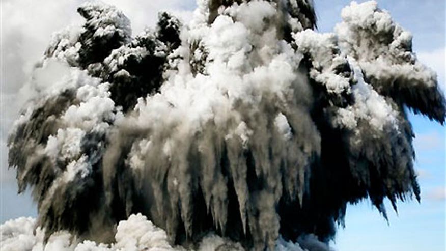 0_22_volcano_tonga_boom.jpg