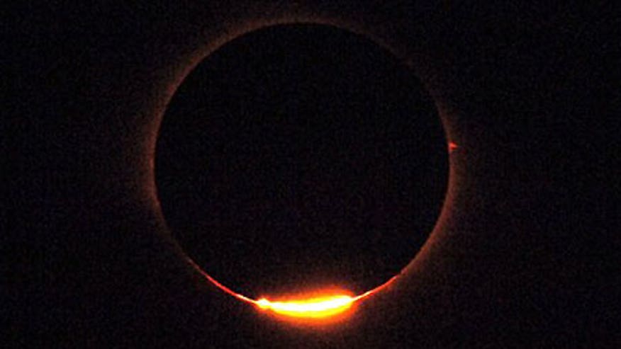 1_22_eclipse_china_010808_2.jpg