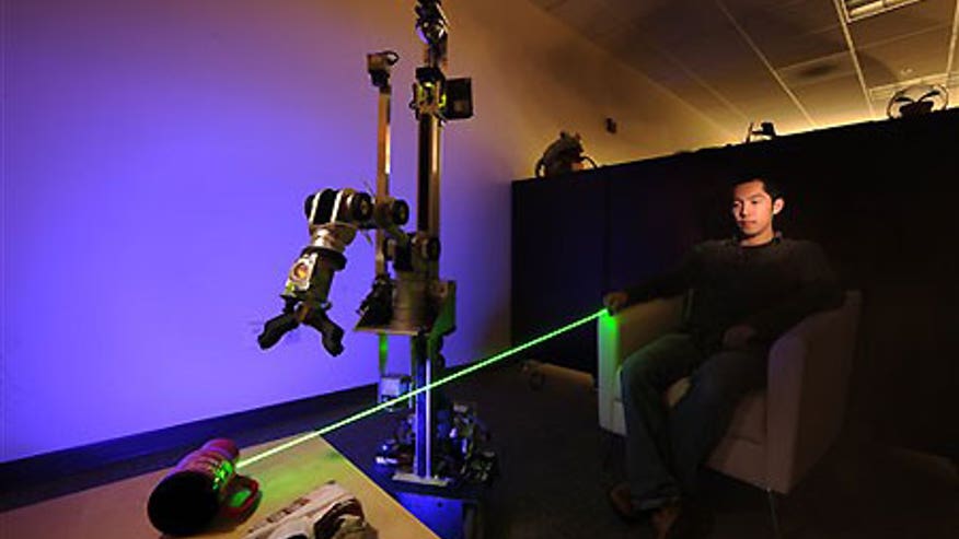 1_22_laser_robot_1.jpg