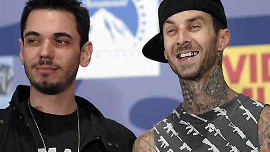 8_21_travisbarker_djam.jpg